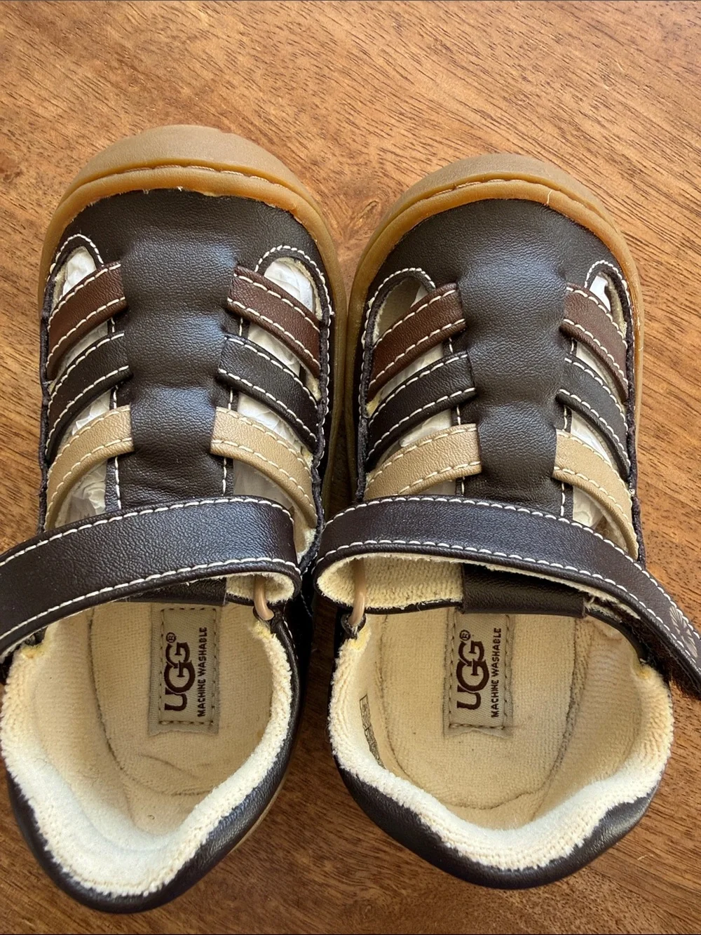 New UGG Santore Toddler Sandals Brown Leather Size 7 Easy Walker Closed Toe